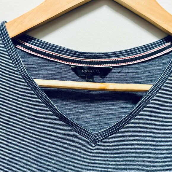 Men’s RW&Co tee - Picture 2 of 4